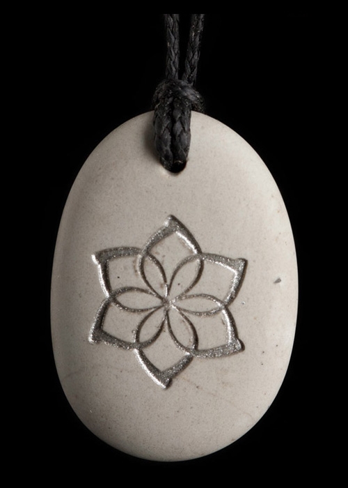 foto The Hobbit stone pendant Galadriels ring icon